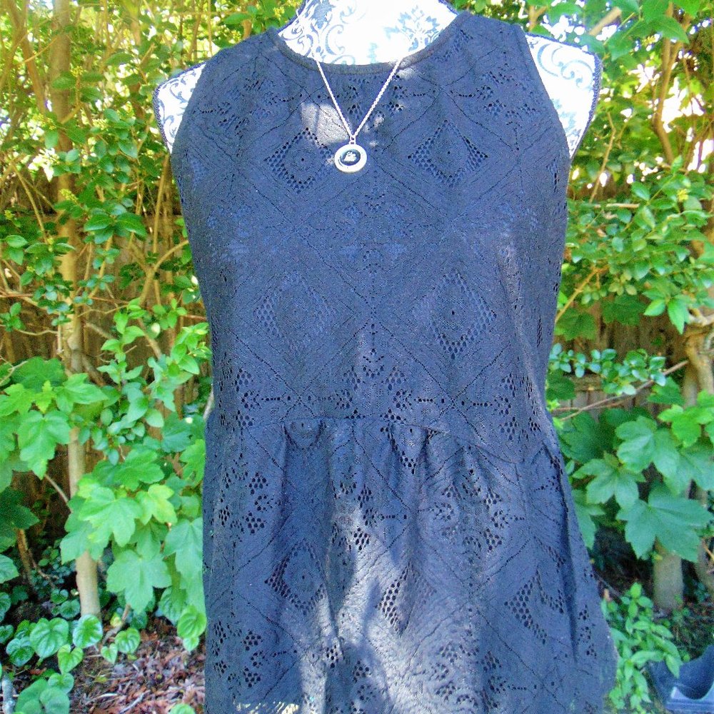 Xhilaration Sleeveless Blouse